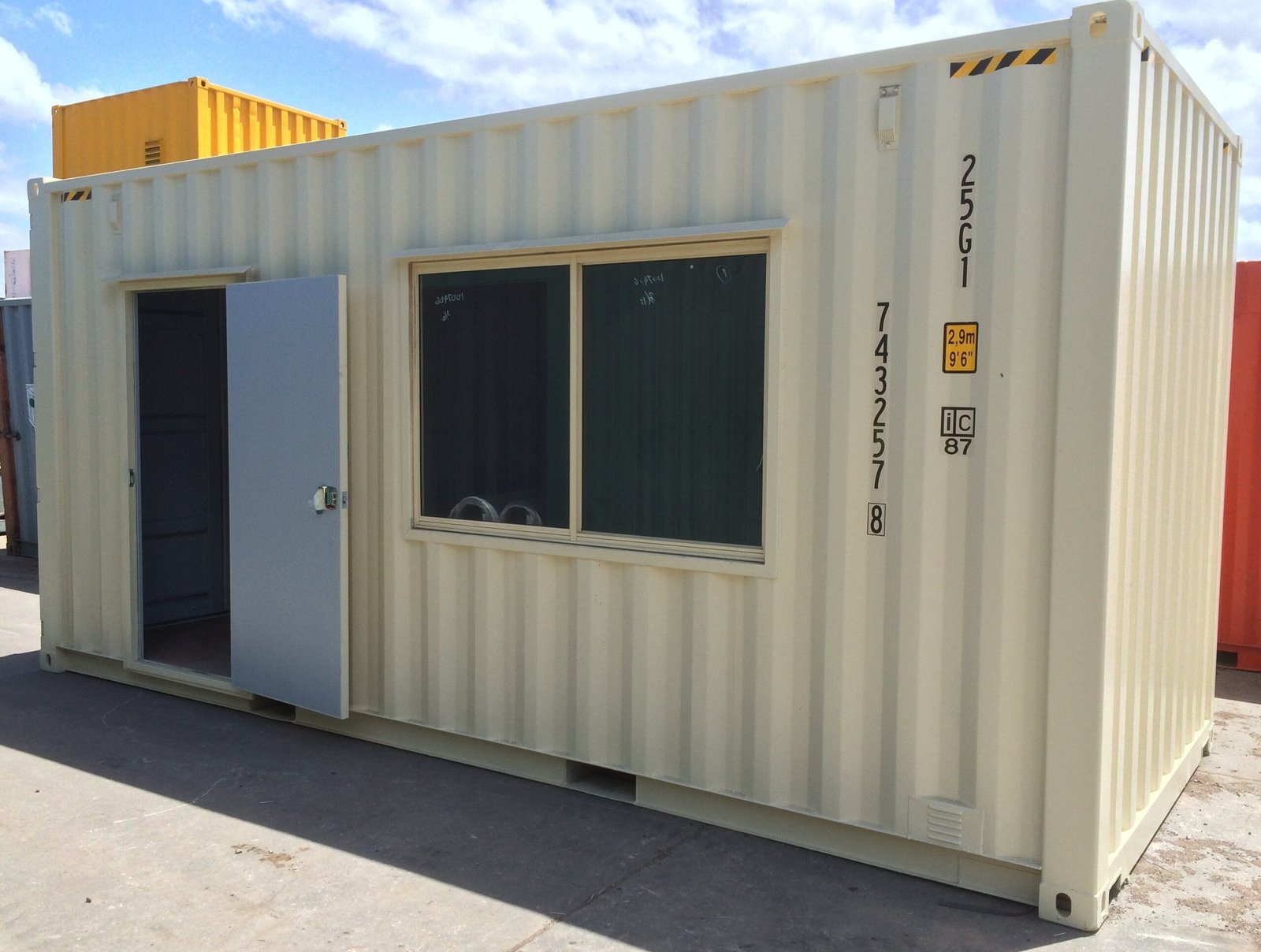 New Reefer Container Shipping Container for Sale in Pakistan Ibrahim Porta Cabin 1 3 scaled